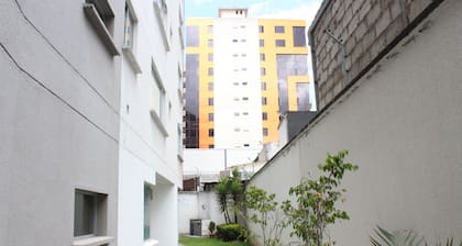 Homevoyage Suite
