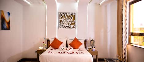 Doppia Executive | Una scrivania, insonorizzazione, Wi-Fi gratuito, lenzuola