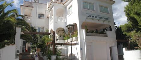 Fachada de la propiedad