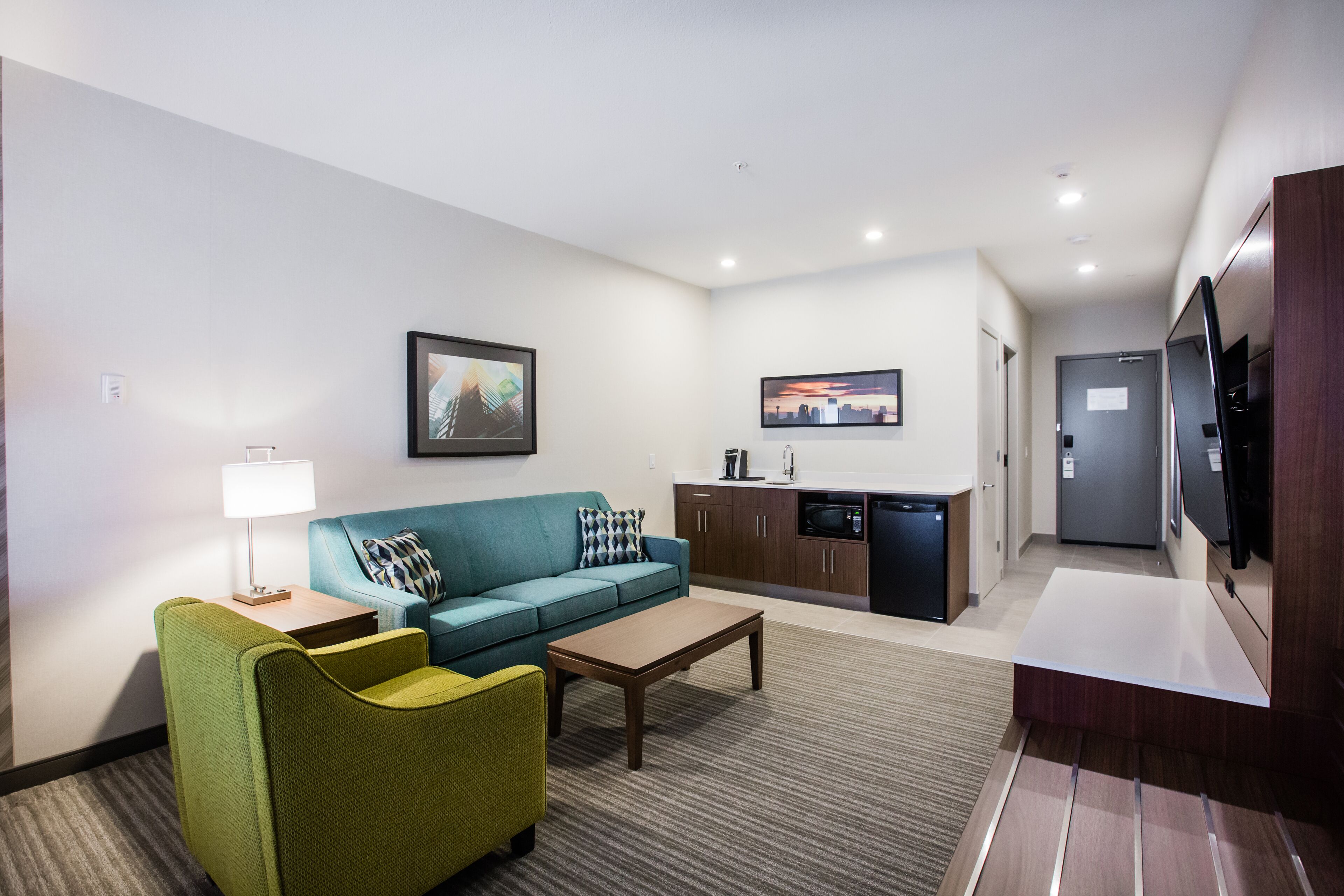 Suite, 1 très grand lit (Walk-In Shower) | Bureau, rideaux d’obscurcissement, système d’insonorisation
