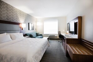 Standard Room, 1 King Bed with Sofa bed | Desk, blackout drapes, soundproofing, iron/ironing board - Holiday Inn Calgary South Conference Center by IHG (Calgary)