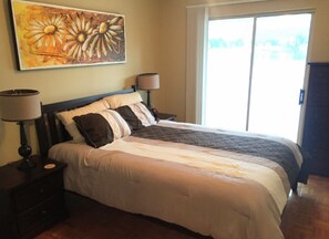 Signature Suite, 2 Bedrooms, Lake View, Lakeside