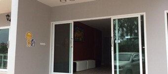 R2 Apartment Service