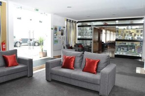 Lobby - Residencial Monte Brasil (Angra do Heroismo)