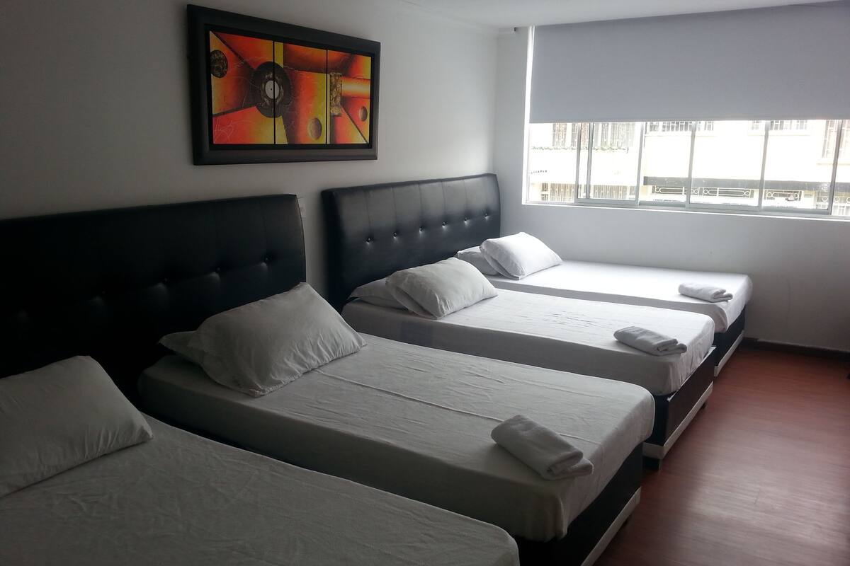 Triple Room | In-room safe, free WiFi