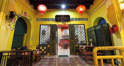 Phuket Old Town Hostel