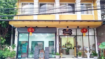 Fachada de la propiedad