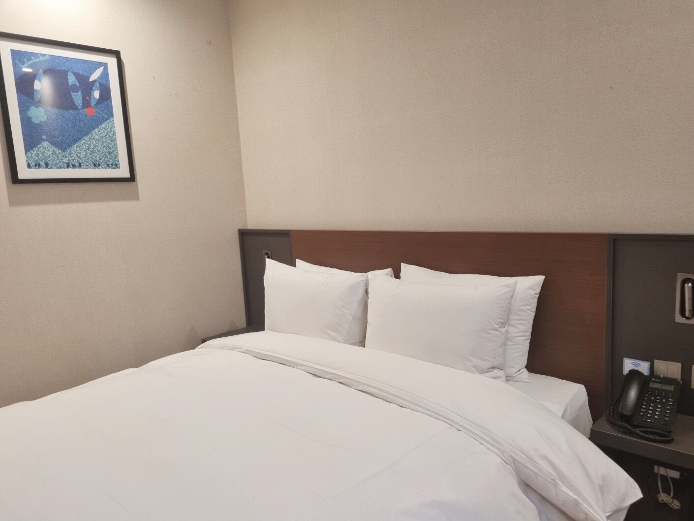 in-room safe, desk, blackout curtains, soundproofing