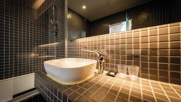 Standard Room, Bathtub (A) | In-room safe, desk, blackout drapes, soundproofing