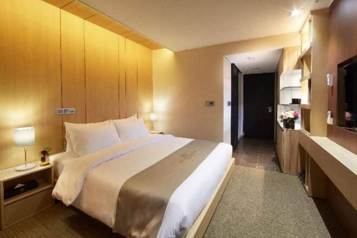 Literie de qualité supérieure, coffres-forts dans les chambres, bureau
