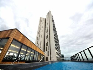 Outdoor pool - Royal Stays Apartments Docklands (Docklands)
