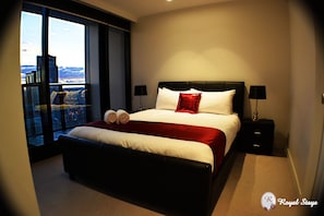 Deluxe Apartment, 2 Bedrooms, Balcony, City View | 1 bedroom, iron/ironing board, free WiFi - Royal Stays Apartments Melbourne CBD (Melbourne)