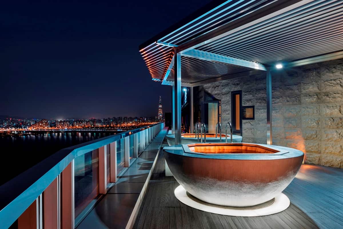 couples treatment room(s), body treatments, hydrotherapy, aromatherapy