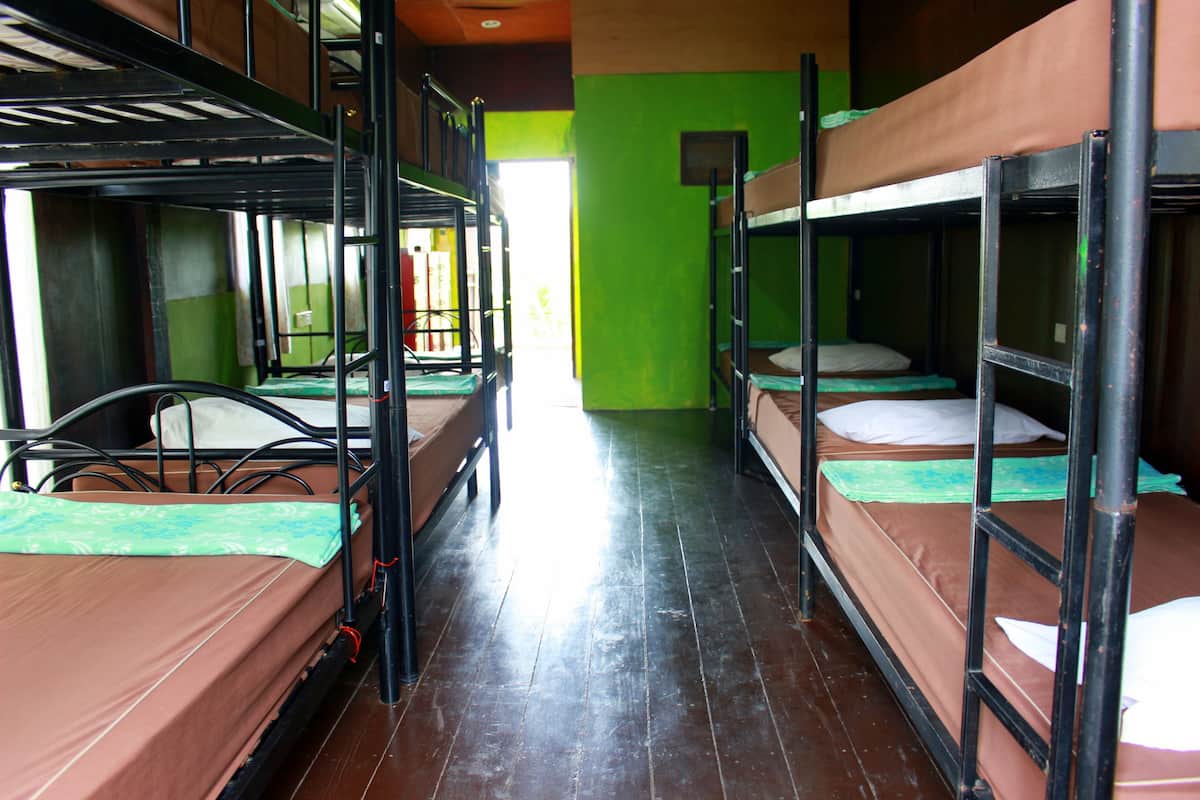 Shared Dormitory | Free WiFi