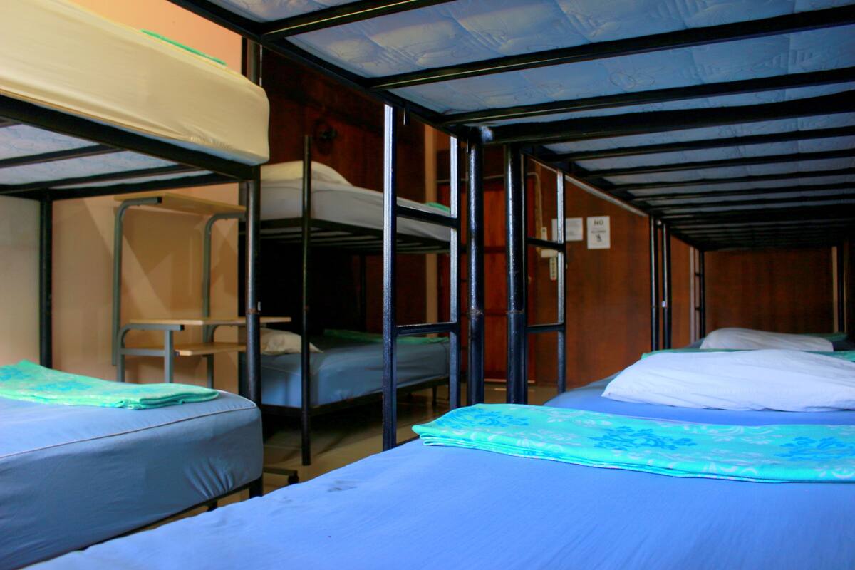 Shared Dormitory | Free WiFi