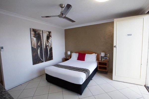 Soundproofing, iron/ironing board, free WiFi, bed sheets