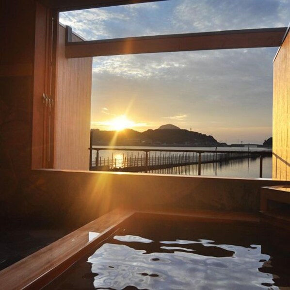 Annex Umi Toki | Bathroom | Free toiletries, hair dryer, slippers, bidet - Ryokan Nakashimaso (Kamiamakusa)