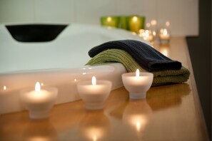 Indoor spa tub - Finlie (Hepburn)