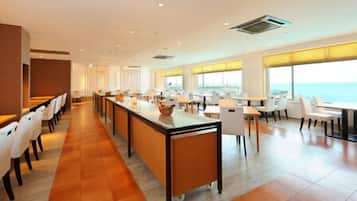 Free daily buffet breakfast