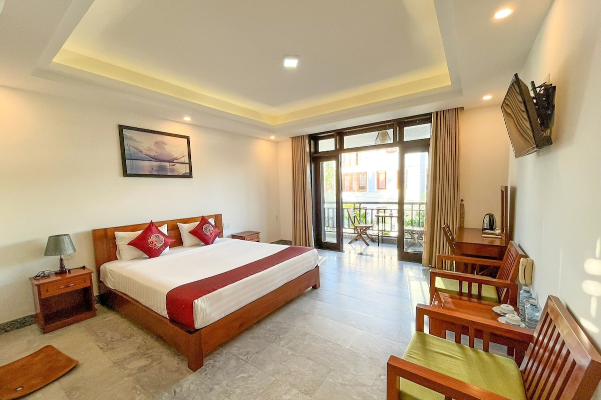 Deluxe Double Room, Balcony, Garden View