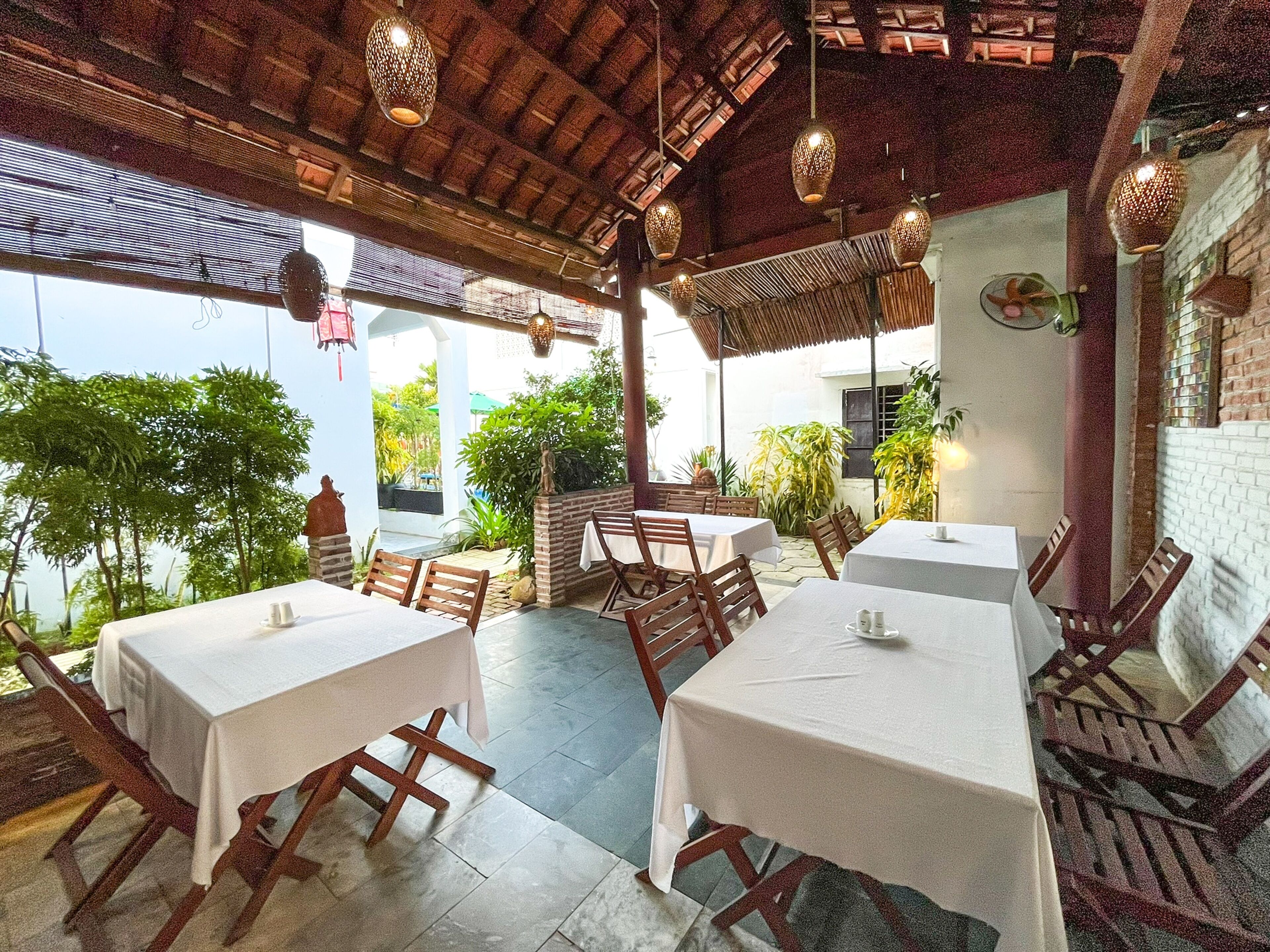 Sarapan siap masak setiap hari (VND 75000 per orang)