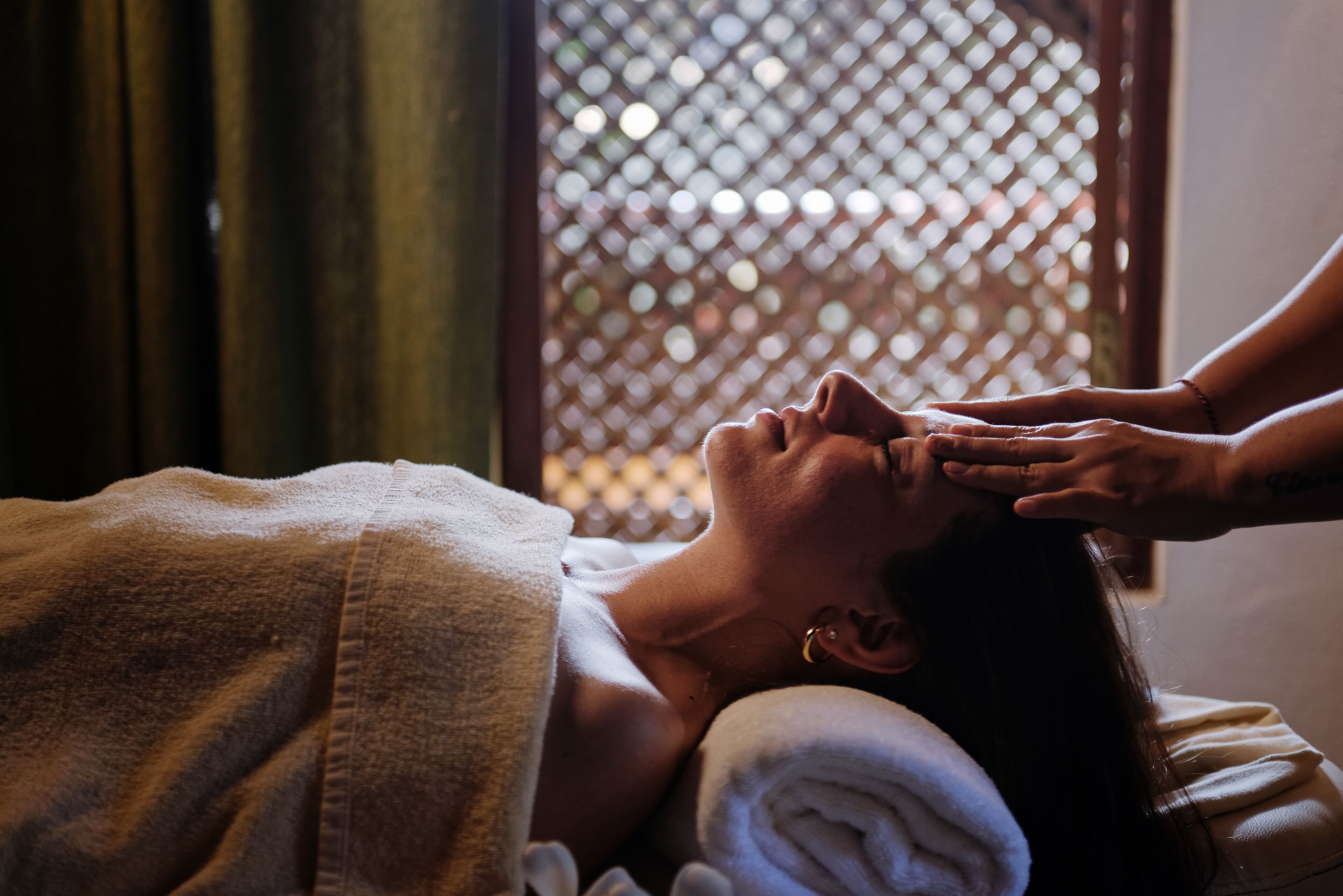 couples treatment room(s), deep-tissue massages, prenatal massages