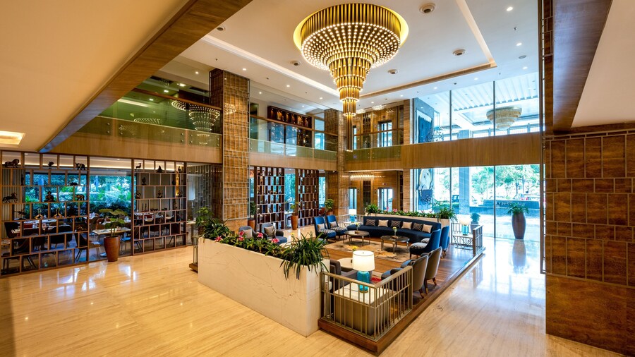 Express Inn The Business Luxury Hotel