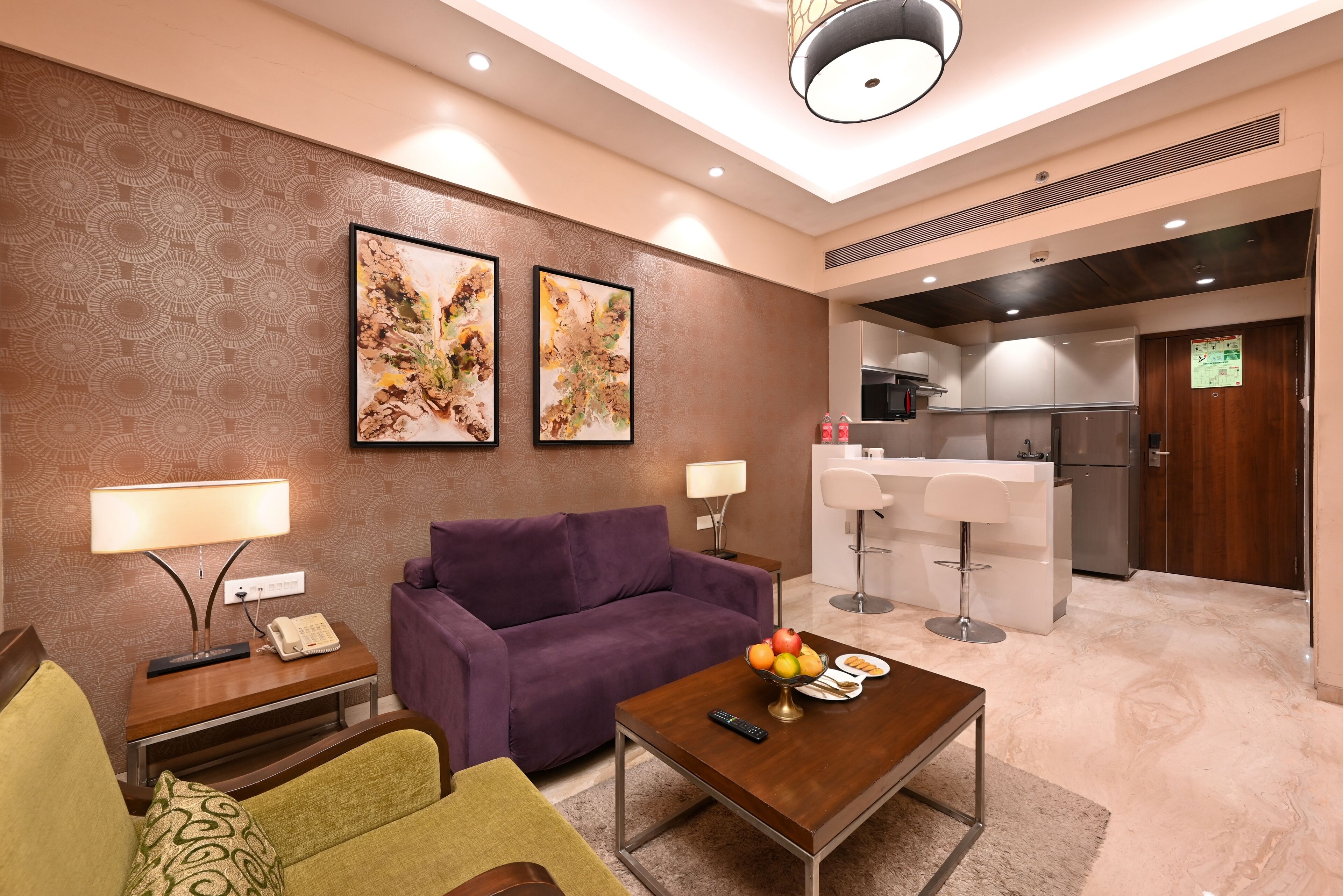 service apartment (bedroom & living room with modular kitchenette) | living area