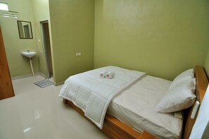 Premium bedding, free WiFi