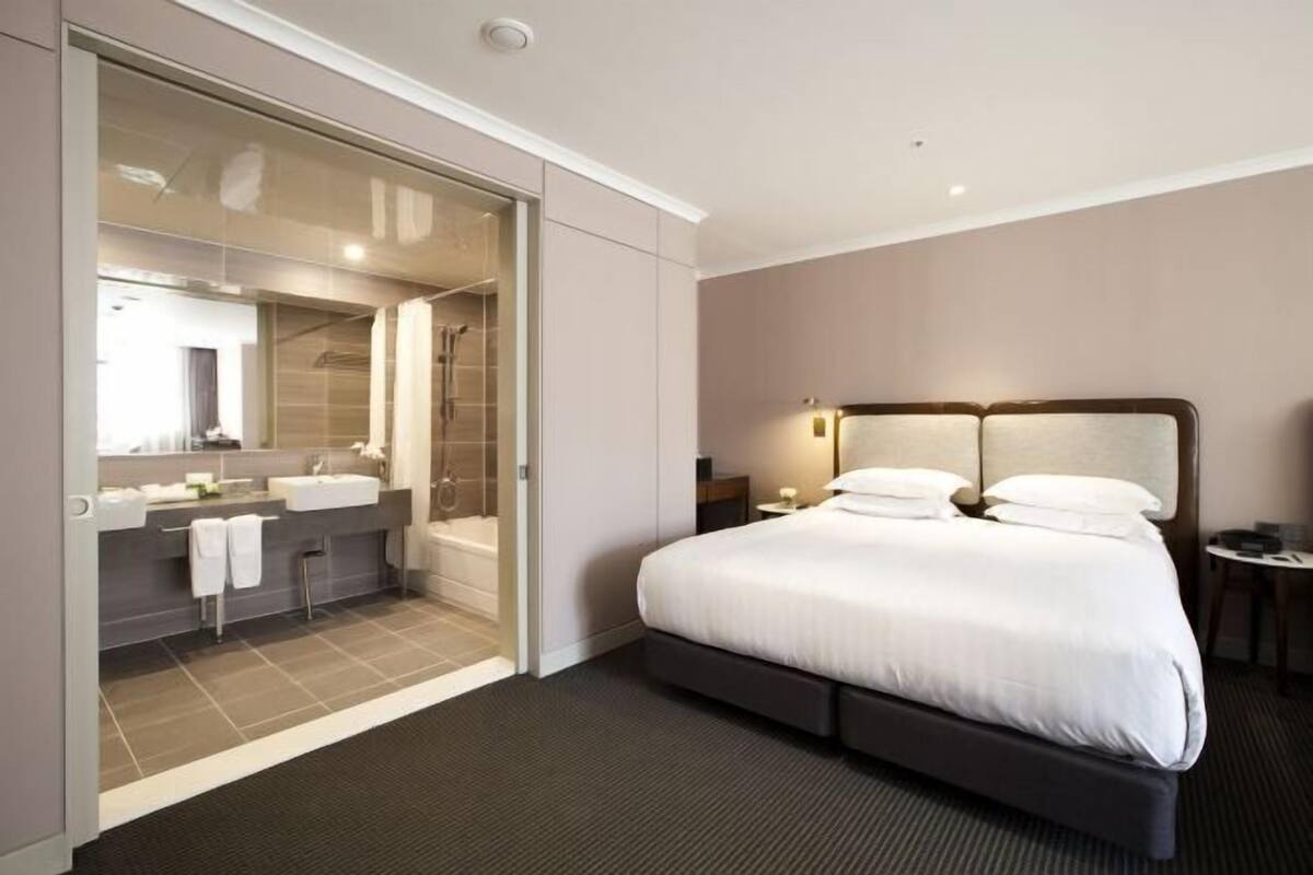 In-room safe, desk, blackout drapes, soundproofing