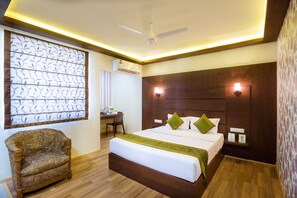 Deluxe Room | 1 bedroom, iron/ironing board, rollaway beds, free WiFi - Itsy Hotels Arastu Inn (Hyderabad)