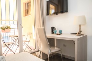 Chambre Double Confort, balcon (Capri)