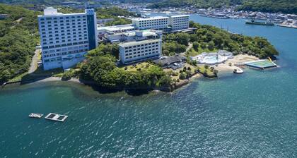 Toba Seaside Hotel