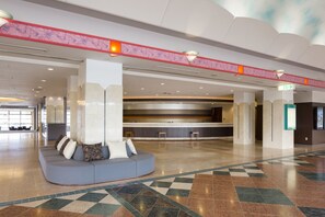 Coin salon dans le hall