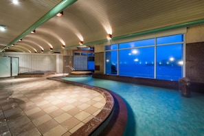 Outdoor pool, a natural pool