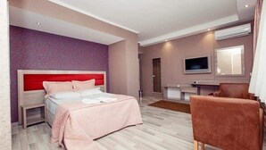 Premium bedding, minibar, desk, rollaway beds - Mora Hotel (Trabzon)