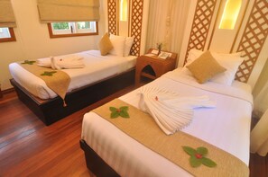 Minibar, in-room safe, desk, blackout curtains - KMA Bagan Village Hotel (Nyaung-U)