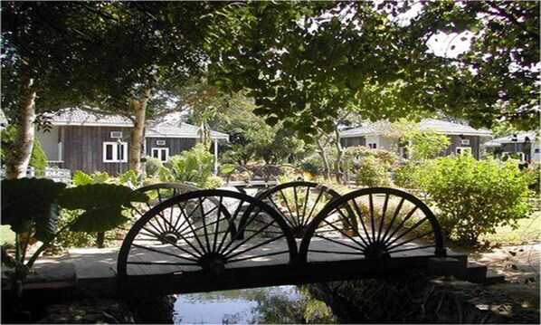 Property grounds - KMA Bagan Village Hotel (Nyaung-U)