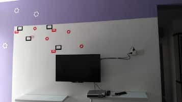 Apartment, 3 Bedrooms | Room amenity