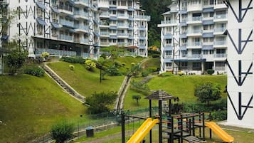 Área de juegos infantiles al aire libre