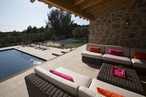 Seasonal outdoor pool