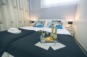 Twin Room | Minibar, desk, rollaway beds, free WiFi - LeBan6 Hotelicious (Zagreb)