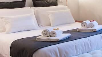 Doppia Deluxe | Biancheria da letto di alta qualità, materassi a doppio strato, minibar