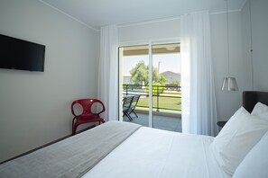 Apartment, 1 Bedroom, Garden View | Premium bedding, in-room safe, iron/ironing board, free WiFi - Residence Saletta Casale (L'Île-Rousse)
