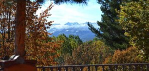 View from property - Hospedium Hostal Almanzor (Navarredonda de Gredos)