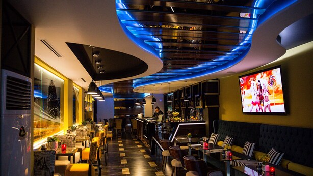 Bar (on property) - New W Hotel (Tirana)