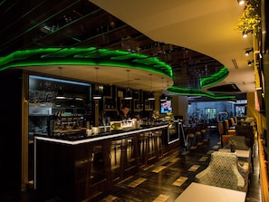 Bar (on property) - New W Hotel (Tirana)
