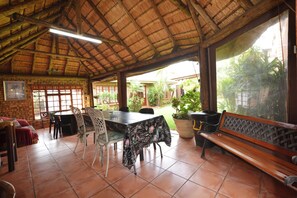BBQ/picnic area - Kairos Home Guesthouse Middelburg (Middelburg)
