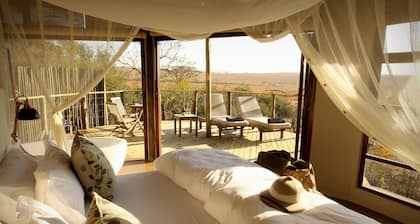 Nambiti Plains Private Game Lodge