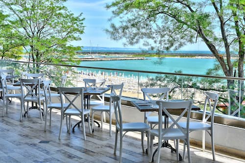 Patio hawaiano